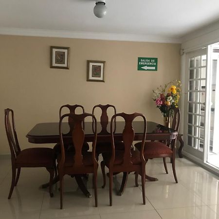Hotel Casa Rincón del Chicó Bogotá Exterior foto